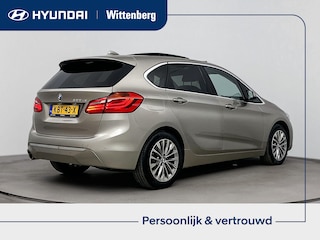 BMW 2-serie Tourer 225xe iPERFORMANCE HIGH EXECUTIVE | SCHUIF/KANTEL DAK | NAVI | CRUISE | CLIMA  | CAMERA | LEDER | PDC | ELEKTRISCHE ACHTERKLEP | HARMAN KARDON | HYBRID | AUTOMAAT |