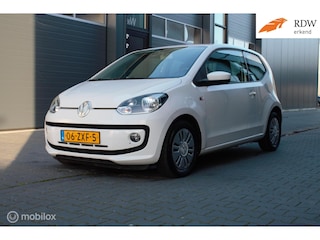 Volkswagen Up 1.0 move up! BlueMotion Full option!!