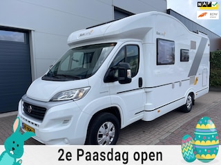 Sun Living Lido M 45 SP Y14/ 6 Slaapplaatsen/Hefbed/Zonnepaneel/Airco/Fietsendrager/Goed onderhouden