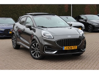 Ford Puma 1.0 EcoBoost Hybrid ST-Line X Vignale 155pk / NL Auto! / Full option! / Trekhaak / Panoramadak / Camera / Leder / CarPlay / B&O / 18'' / Keyless / Stuur+Stoelverwarming / Dodehoek / DAB / Verwarmde voorruit / ACC