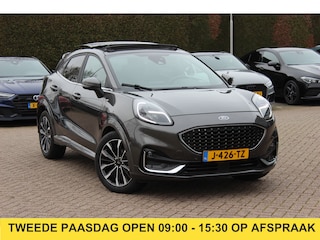 Ford Puma 1.0 EcoBoost Hybrid ST-Line X Vignale 155pk / NL Auto! / Full option! / Trekhaak / Panoramadak / Camera / Leder / CarPlay / B&O / 18'' / Keyless / Stuur+Stoelverwarming / Dodehoek / DAB / Verwarmde voorruit / ACC