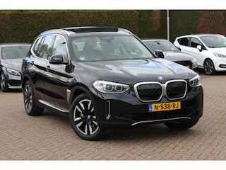 BMW iX3 Executive 80 kWh / Panoramadak / Camera / Head-up / 20'' / Leder / Harman Kardon / Navigatie / Memory seats / Dodehoek / DAB / Stoelverwarming / Cruise Control Adaptief