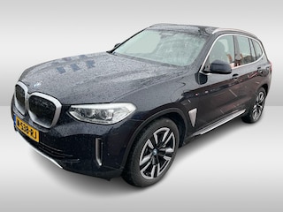 BMW iX3 Executive 80 kWh / Panoramadak / Camera / Head-up / 20'' / Leder / Harman Kardon / Navigatie / Memory seats / Dodehoek / DAB / Stoelverwarming / Cruise Control Adaptief