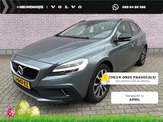 Volvo V40 1.5 T3 Momentum | Navigatie | Stoelverwarming | Trekhaak | BLIS | Cruise Control Adaptief | Achteruitrijcamera | Parkeersensoren | Lichmetalen Velgen 17 inch