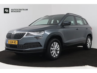 Skoda Karoq 1.0 TSI Clever Edition (NAVIGATIE, STOELVERWARMING, PARKEERSENSOREN, CARPLAY)