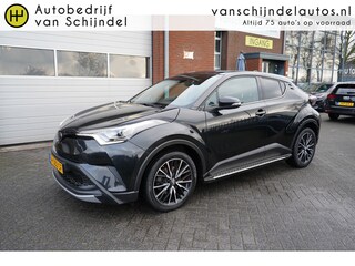 Toyota C-HR 1.2 Style LUXE! TREKHAAK - CAMERA - NAVI - STOELVERWARMING - HALF LEDER - PARKEERSENSOREN V+A - RIJSTROOKSENSOR - KEYLESS - 18 INCH LMV - CLIMA - DAB+ - BLUETOOTH - PRIVACYGLAS - PARKEERHULP