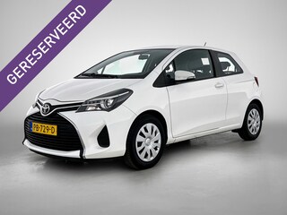 Toyota Yaris 1.3 VVT-i Aspiration Direct leverbaar! Handsegmentgas, bedrijfsrem en kofferbaklift