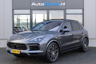 Porsche Cayenne 3.0 E-Hybrid Platinum Edition Chrono, Pano dak, Trekhaak, Luchtvering, Bose
