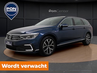 Volkswagen Passat Variant 1.4 TSI PHEV GTE | ERGO Stoelen | Camera | Parkeerhulp | Side Assist | ACC | Stoelverwarming | Carplay | 17'' |
