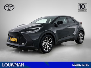 Toyota C-HR 1.8 Hybrid 140 First Edition Limited+ | Navigatie | Stoel- en Stuurverwarming | Parkeersensoren voor+achter | Groot Scherm | Bi-LED | onderweg-naar-dealer