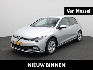 Volkswagen Golf 1.0 TSI Life Business | Navigatie | Sfeerverlichting | Stoel + Stuurverwarming | Camera |