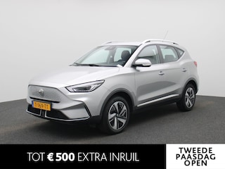 MG ZS EV Standard Range Comfort 50 kWh | Climate Control / ECC | Cruise control Standaard | Connectiviteit af fabriek | Navigatie | Stoelverwarming | LED koplampen | Park Distance Control achter | Achteruitrijcamera | Dakrailing |