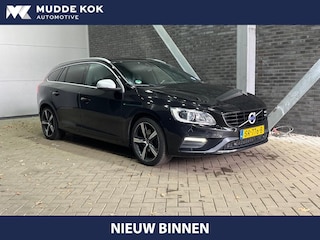 Volvo V60 T4 Business Sport | Schuif/kanteldak | Trekhaak | Leder | Stoelverwarming | Getint Glas