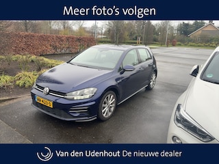 Volkswagen Golf 1.0 TSI 110pk Comfortline / Navigatie / Stoelverwarming / Apple Carplay