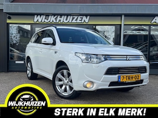 Mitsubishi Outlander 2.0 PHEV Executive Edition met Origineel 92.365 KM !!! NL Auto !!!
