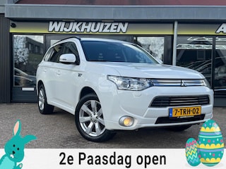 Mitsubishi Outlander 2.0 PHEV Executive Edition met Origineel 92.365 KM !!! NL Auto !!!