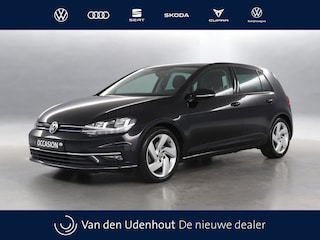 Volkswagen Golf 1.5 TSI 130pk Comfortline / Navigatie / Parkeersensoren