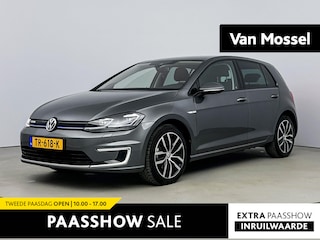 Volkswagen Golf | Leder | Discover Pro scherm | Stoelverwarming | Parkeersensoren | Adaptieve Cruise Control