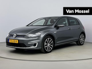 Volkswagen Golf | Leder | Discover Pro scherm | Stoelverwarming | Parkeersensoren | Adaptieve Cruise Control