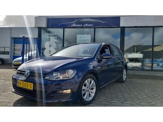 Volkswagen Golf 1.0 TSI Con. Ser l Airco l Carplay l Automaat