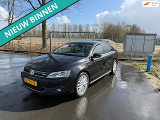 Volkswagen Jetta 1.4 TSI Hybrid Highline NETTE AUTO RIJDT EN SCHAKELT GOED