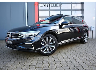 Volkswagen Passat Variant 1.4 TSI PHEV GTE Business 218PK | Pano | 360 | ACC | Alcantara-Leder | Keyless | Matrix IQ LED | Massage | Trekhaak | Digital Dash | Stoelverwarming Voor & Achter | Head-Up Display | Stuurwielverwarming | Ambient+ | Carplay