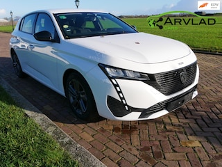 Peugeot 308 1.5 BlueHDi Active Pack EAT8 AC NAVI ALU ** 11999 NETTO **