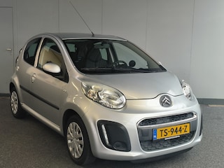 Citroën C1 1.0 Collection uit 2013 Rijklaar + 12 maanden Bovag-garantie Henk Jongen Auto's in Helmond,  al 50 jaar service zoals 't hoort!