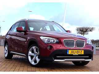 BMW X1 XDrive28i EXE 258pk Pano Leer Memory vol!