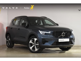 Volvo XC40 B4 211PK Automaat Plus Dark / Navigatie / Adaptive Cruise / Harman Kardon / Stuur- & Stoelverwarming / Elektrische achterklep / Achteruitrijcamera / Trekhaak / Elektrische stoelverst. met geheugen