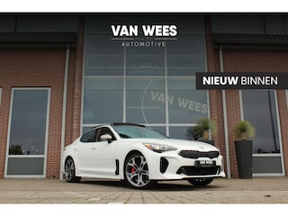 Kia Stinger 3.3 V6 T-GDI AWD GT | 2e eigenaar | 6 cilinder | 370 pk | Dakraam | H&K | Camera | Head-up | 19 inch | Origineel | Stoelverkoeling | Stuur verwarming | Xenon |