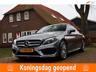Mercedes-Benz Coupé 220 d Prestige Aut. | AMG-Pakket | Panorama | Slechts 75.000KM | Stoelverwarming | Volledige Historie