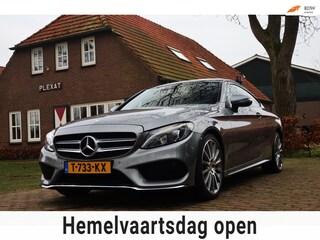 Mercedes-Benz Coupé 220 d Prestige Aut. | AMG-Pakket | Panorama | Slechts 75.000KM | Stoelverwarming | Volledige Historie