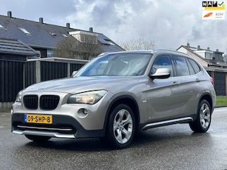 BMW X1 SDrive20i Business Navigatie*Cruise*NAP*Dealer onderhouden*Trekhaak*Clima*LM velgen*Parkeersensoren*