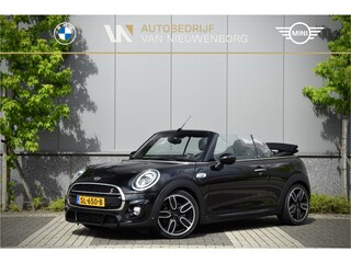 Mini Mini Cabrio 2.0 192 pk John Cooper Works YOURS Lederen Sportstoelen | Achteruitrijcamera | Apple Carplay | Keyless Entry | 18 inch JCW L.M. Velgen | Origin. NL 2e Eign. Dealer O.H.
