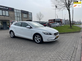 Volvo V40 1.6 D2 Momentum APK! NAP! Airco! 114PK