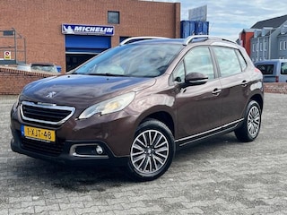Peugeot 2008 1.2 VTi automaat, Navi , nwe all season banden