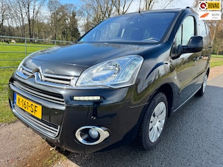 Citroën Berlingo 1.6 VTi Collection keurig onderhouden met trekhaak en airco