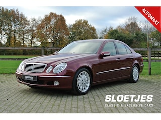 Mercedes-Benz E-klasse 500 Elegance V8 AUTOMAAT | Als nieuw en met volledige historie | Massagestoelen | Adaptieve Cruise-Control | Luchtvering | Climate Control | Schuifdak | Xenon | VOL VOL OPTIE S  NIEUWSTAAT