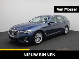 BMW 5-serie Touring 520e 150kW | PANORAMADAK | ACHTERUITRIJCAMERA 360° | LEDER INTERIEUR | GROOT NAVIGATIE | CLIMATE CONTROL | LED VERLICHTING | TREKHAK WEGKLAPBAAR |