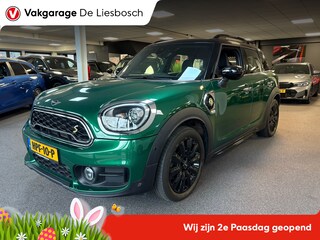 Mini Countryman 1.5 Cooper S E ALL4 Chili John Cooper Works package / stoelverwarming / Navigatie / carplay