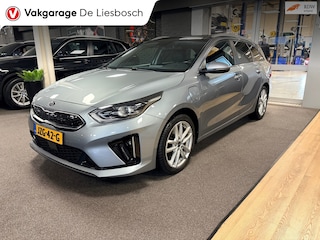 Kia Ceed Sportswagon 1.6 GDI PHEV ExecutiveLine / leder / panorama-dak / camera / stoel en stuur verwarming /trekhaak
