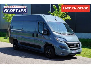 Fiat Ducato 35 2.2 MultiJet L2H2 Nieuw dashboard |140 pk |Topstaat |BPM voordeel |Lanzarotte grijs |Trekhaak |Digitaal dashboard |10" navigatiesysteem |Carplay |Digitale achteruitkijkspiegel