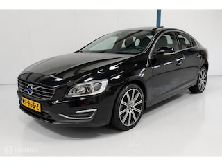 Volvo S60 2.0 T5 Nordic+ 1E EIGENAAR / HARMAN KARDON / LEER