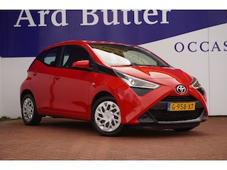 Toyota Aygo 1.0 VVT-i x-play+apple-carplay-navigatie+airco = 30-DECEMBER 2019