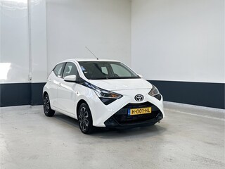 Toyota Aygo 1.0 VVT-i x-play | NL | 2 Eig | Apple Carplay/ Android auto| Navigatie | Camera|