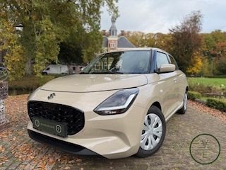 Suzuki Swift 1.2 Smart Hybrid | Adaptive | Camera | !3800KM! | Blind Spot | Navi |