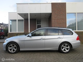 BMW 3-serie Touring 320i