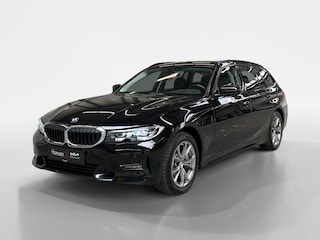BMW 330e Sport Line I Carplay I Half-Leder I Stoel/Stuurverwarming