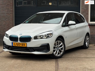 BMW 2-serie Tourer 225xe iPerformance | Trekhaak | All season banden | Stoelverwarming | Carplay/AndroidAuto